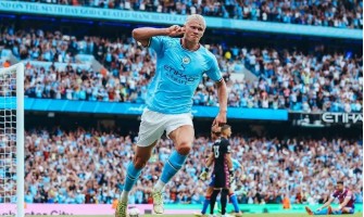 Haaland marque trois buts en 19 minutes