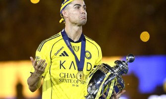 Il a versé des larmes sur le terrain après avoir marqué deux fois