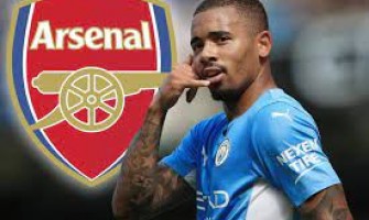 Jésus rejoint Arsenal