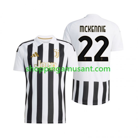 Maillot de Foot Juventus Weston McKennie 22 Homme Domicile 2026-2027 Manche Courte