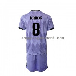 Maillot de Foot Real Madrid Toni Kroos 8 Enfant Extérieur 2022-2023 Manche Courte